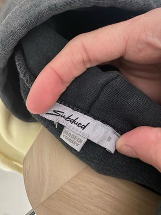 Sudadera con capucha Subdued gris