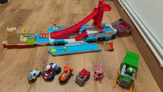 Camión Patrulla Canina con muñecos