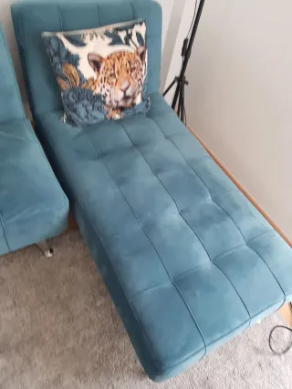 Sofá cama azul de tela