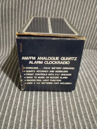 Radio Reloj Despertador B300 Beige