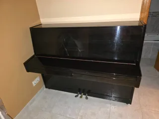 Piano Pearl River