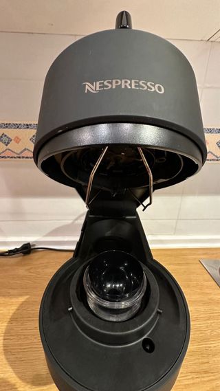 Cafetera Nespresso Krups Vertuo Negra
