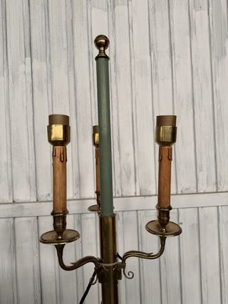 Lámpara de pie antigua