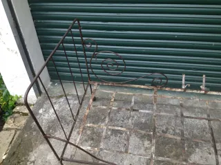 Cama antigua hierro forjado vintage