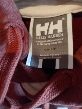 Sudadera Helly Hansen color teja.