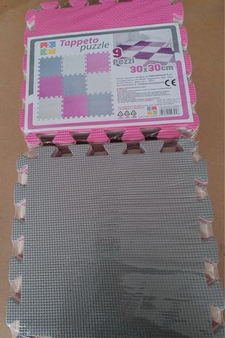 Tappeto puzzle 18 pezzi 30x30cm rosa