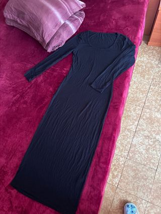 Vestido largo negro manga larga