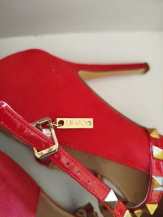 Scarpe tacco rosse Liu Jo con borchie
