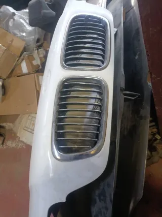 Capot BMW Compact Blanco