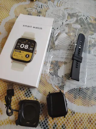 Reloj Smart Watch Negro y Dorado