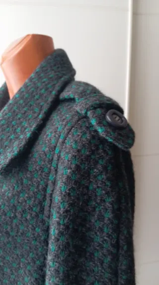 Abrigo vintage gris y verde