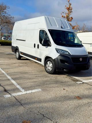 Alquiler de  furgonetas XXL. Sin conductor