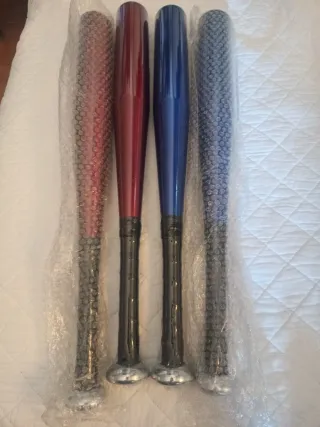 4 Bates de Béisbol nuevos x 25€