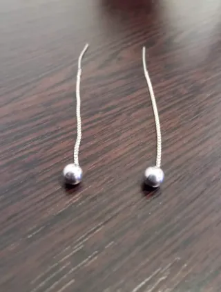 Conjunto de plata con cuentas