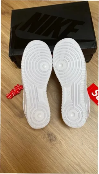 Nike Air Force 1 x Supreme Talla 42