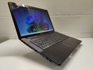Packard Bell AMD SSD 240GB Ram 8GB 17.3 Pollici