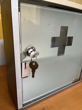 Botiquín Acero Inoxidable con Llave