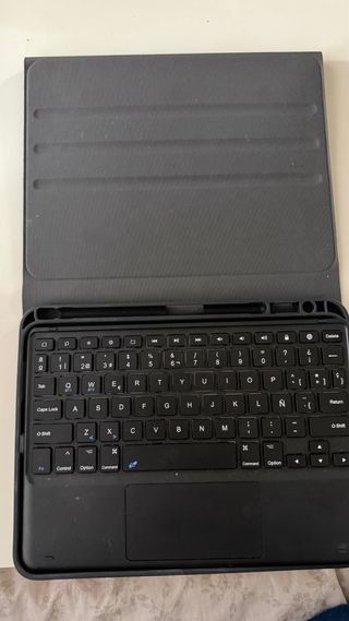 Funda iPad con Teclado Negro Ipad 10 generacion