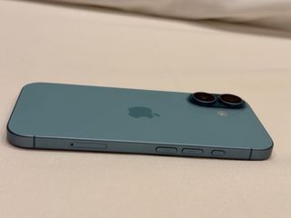 iPhone 16 128GB Verde