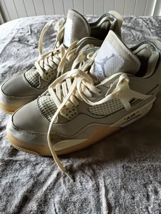 Nike Air Jordan 4 Retro Off-White SP Sail