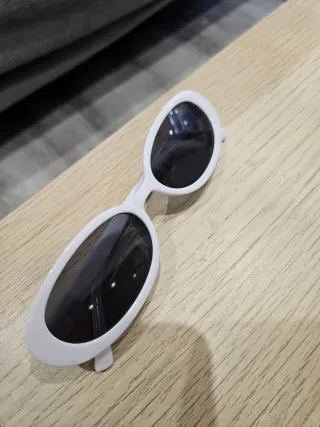 Gafas de sol redondas negras