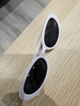 Gafas de sol redondas negras