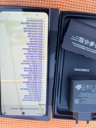 Samsung Galaxy S22 Ultra 256GB Viola