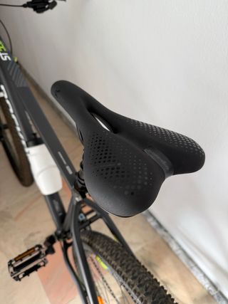 Bicicleta MTB Rockrider Negra