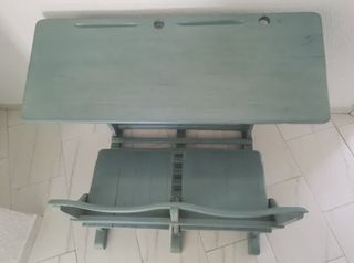 Pupitre escolar antiguo madera. Años 60