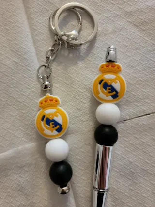 Lote Real Madrid llavero y bolígrafo