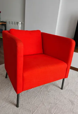 Sillón Ekero de IKEA color naranja, buen estado