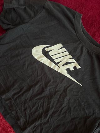 Camiseta Nike Negra Crop Top
