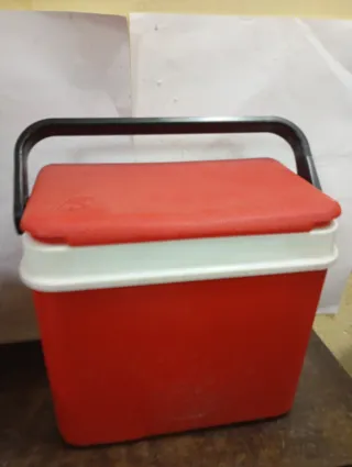 LIQUIDACIÓN 2026 Nevera portátil roja y blanca