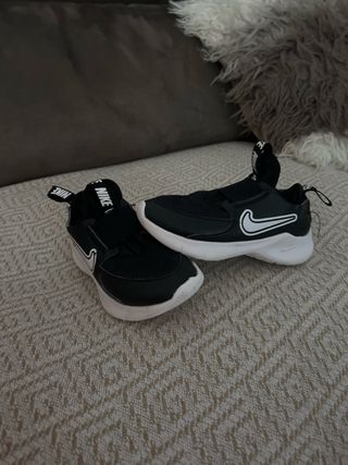 Zapatillas Nike Niños Negro Blanco