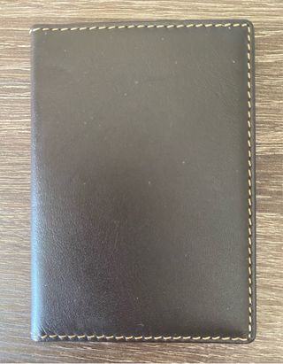 Tarjetero. Espacio para 10 tarjetas.