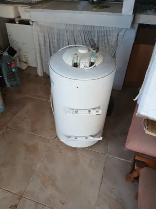 Calentador de agua Teka blanco