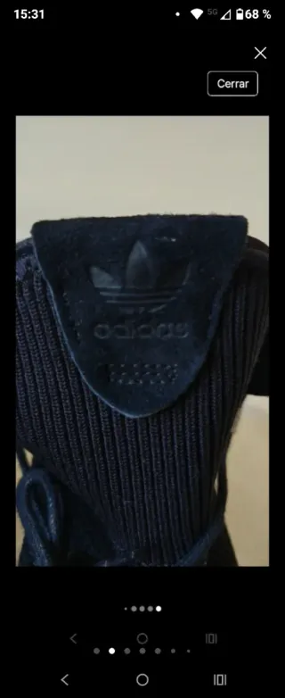 Zapatillas Adidas negras, talla 40.