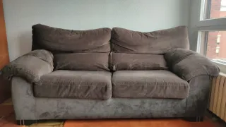 Sofá de 2 plazas marrón