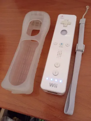 Mando Wii con funda protectora
