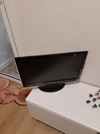 Monitor TV Samsung con mando y antena y cable hdmi