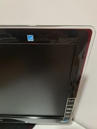 Monitor TV Samsung con mando y antena y cable hdmi