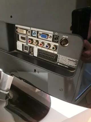 Monitor TV Samsung con mando y antena y cable hdmi