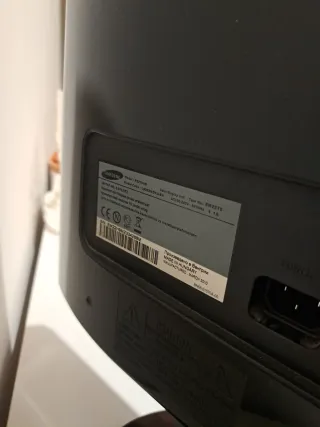 Monitor TV Samsung con mando y antena y cable hdmi