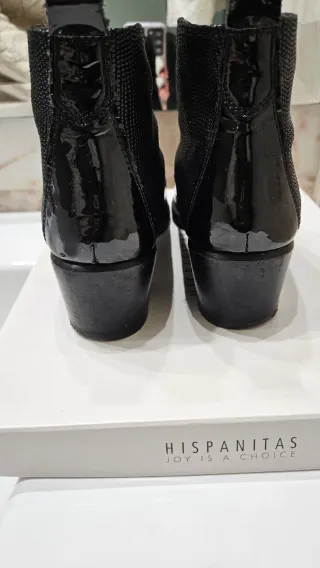 Botines Hispanitas Negros Charol. SEVILLA