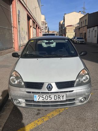 Renault Clio 2004