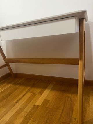 Scrivania Dyana bianca e in legno