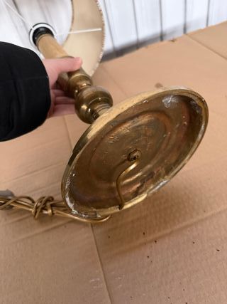 Lámparas de mesa antiguas doradas