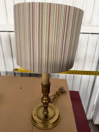 Lámparas de mesa antiguas doradas