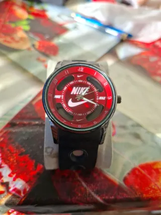 Orologio Nike Rosso e Nero