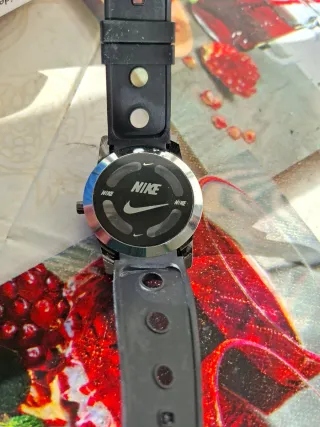 Orologio Nike Rosso e Nero
